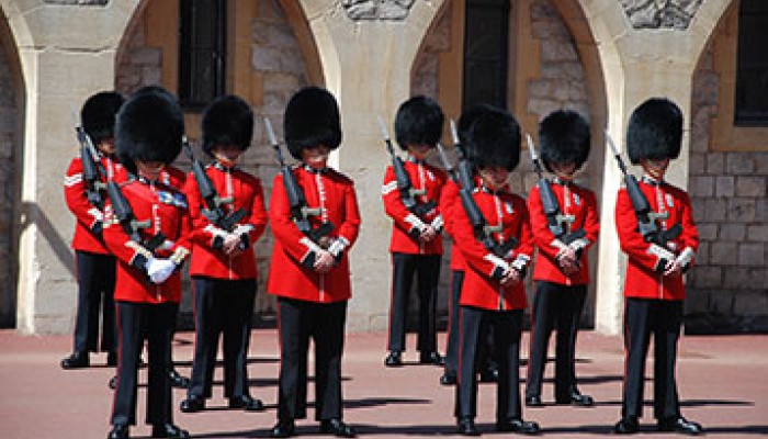 Queen s Guards 