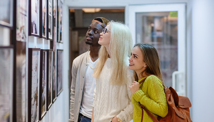 friends at an art gallery