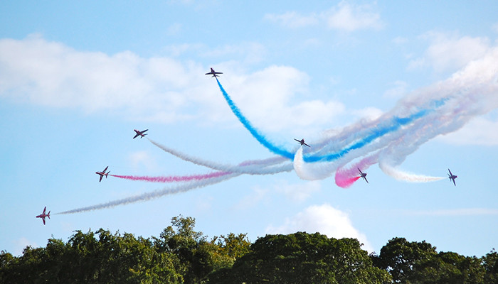 Image of RAF red arrows