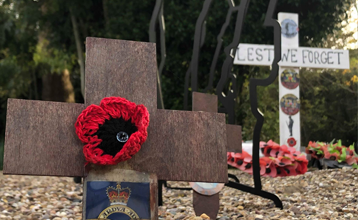Poppy Train Download our Poppy Train | LNR | London Northwestern Railway
