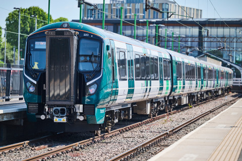 www.londonnorthwesternrailway.co.uk