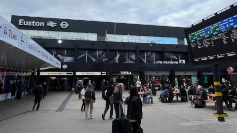 Network Rail trialling new boarding processes at London Euston