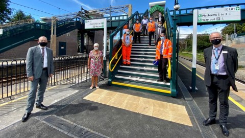 Rail Minister opens new accessible station facilities at Tring