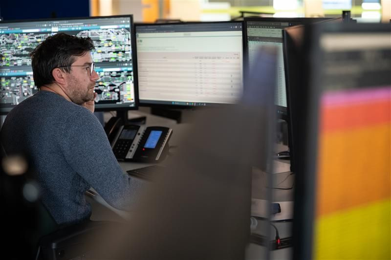 New combined railway control centre brings improvements for West Coast Main Line passengers