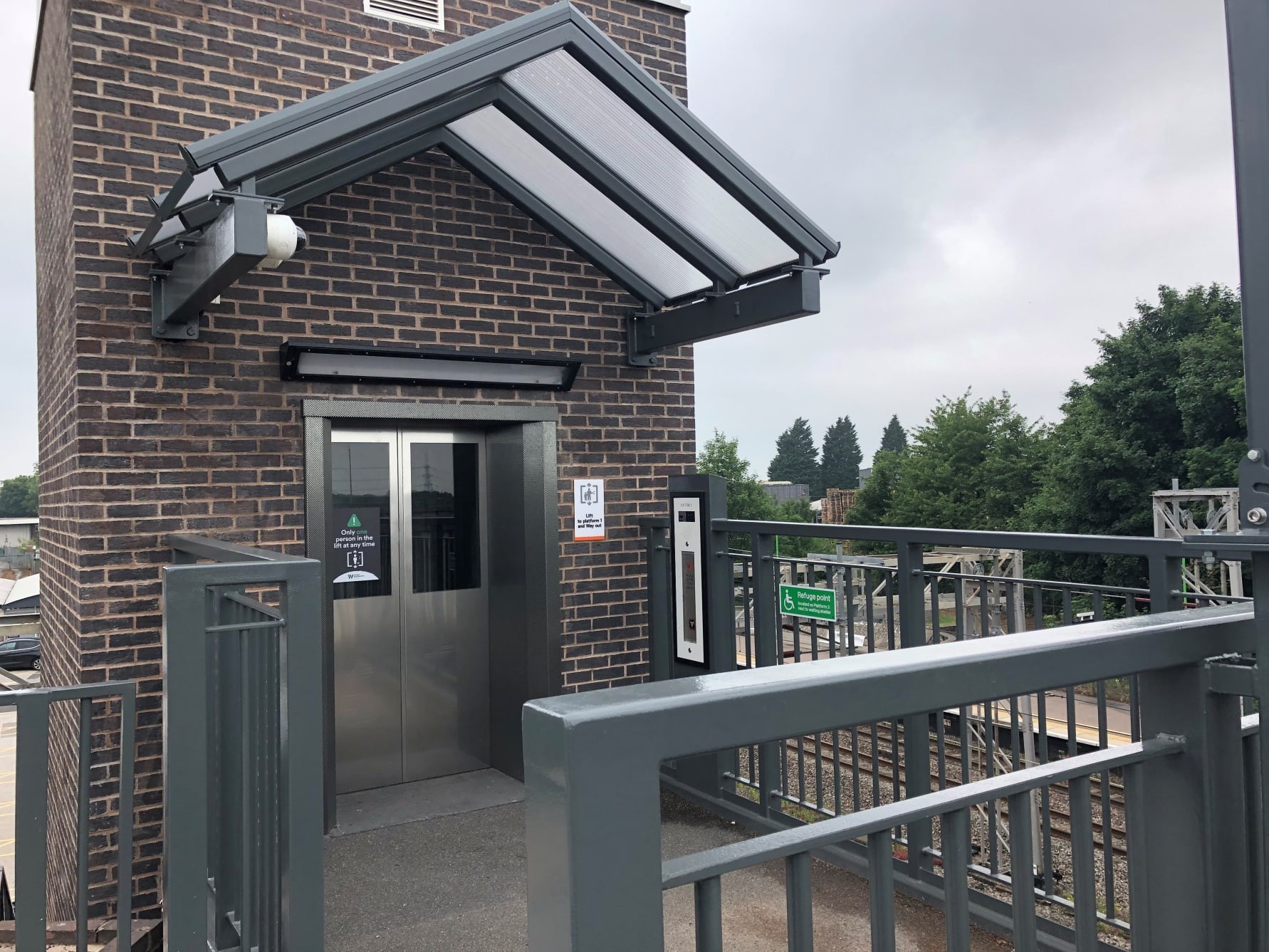 New passenger lifts open at Lichfield Trent Valley station