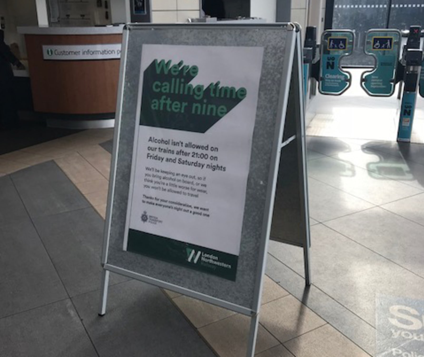 London Northwestern Railway calls ‘Time after Nine’ at Northampton station